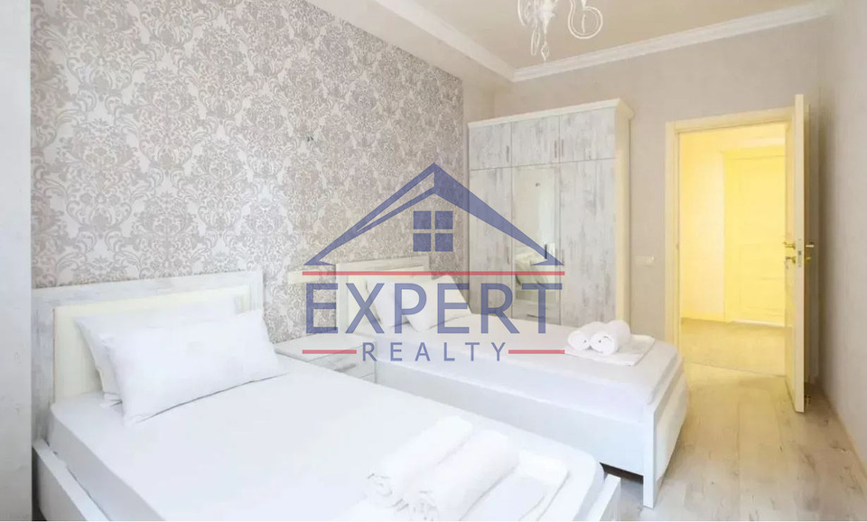 ԿԵՆՏՐՈՆ, ԱՄԻՐՅԱՆ ՓՈՂՈՑ, 3 ՍԵՆՅԱԿ