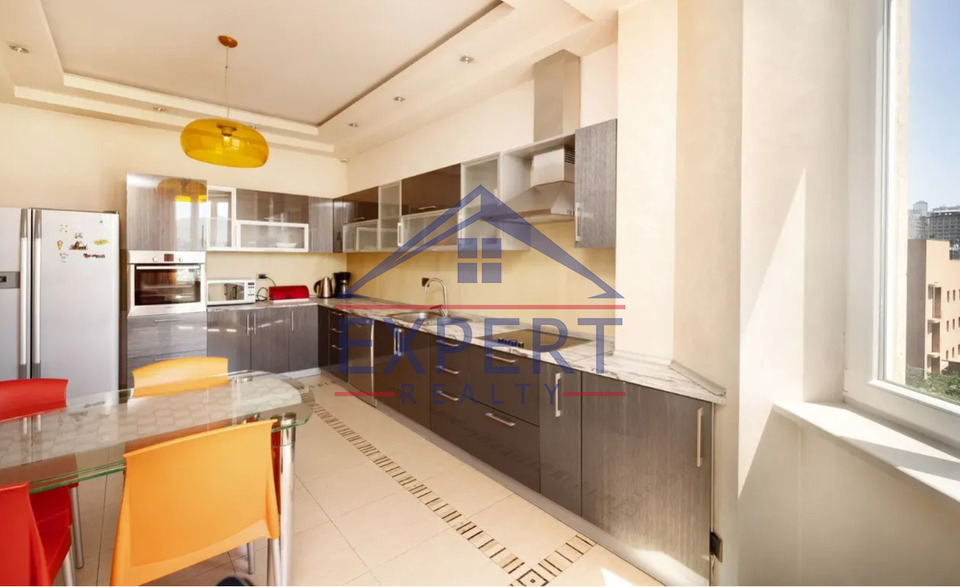 ԿԵՆՏՐՈՆ, ԱԲՈՎՅԱՆ ՓՈՂՈՑ, 3 ՍԵՆՅԱԿ