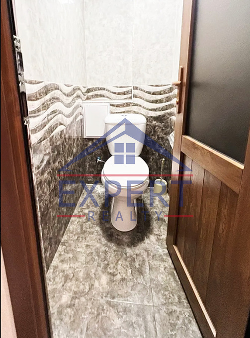 ԱՐԱԲԿԻՐ, ԿՈՄԻՏԱՍԻ ՊՈՂՈՏԱ, 4 ՍԵՆՅԱԿ