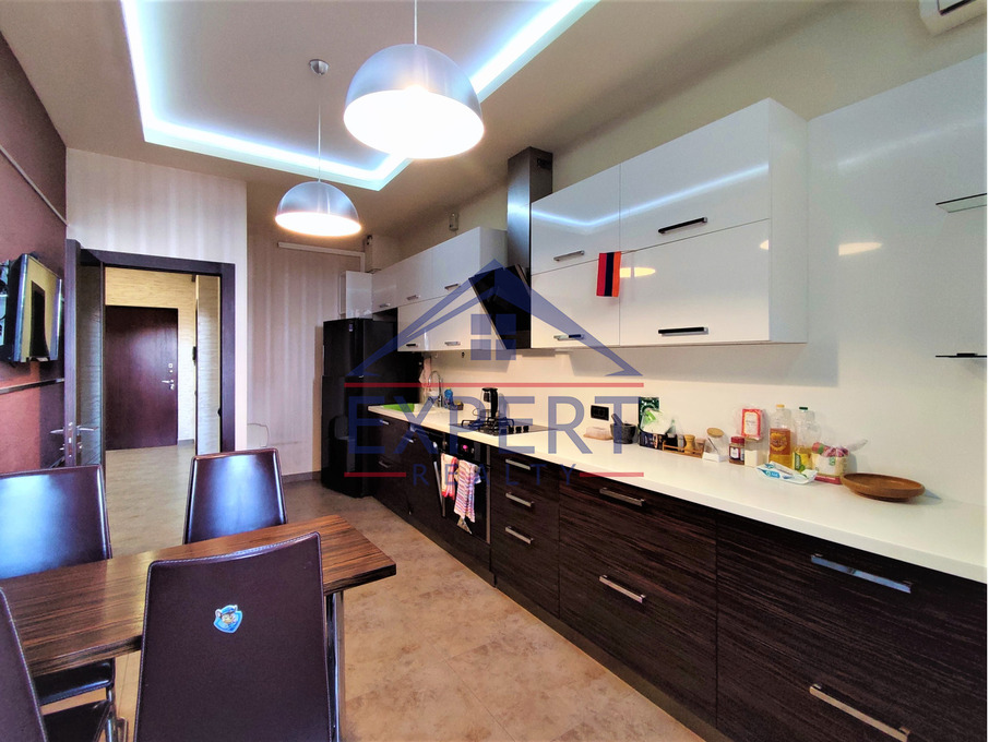 ԴԱՎԹԱՇԵՆ, ՍԱՍՆԱ ԾՌԵՐԻ ՓՈՂՈՑ, 3 ՍԵՆՅԱԿ