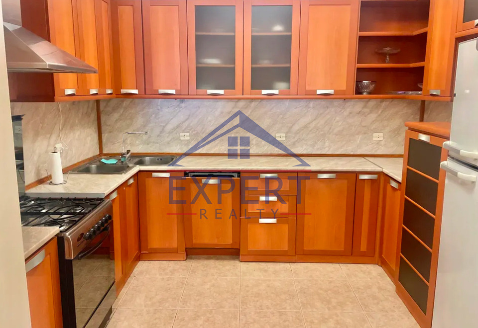 ԿԵՆՏՐՈՆ, ՄԱՇՏՈՑԻ ՊՈՂՈՏԱ, 3 ՍԵՆՅԱԿ