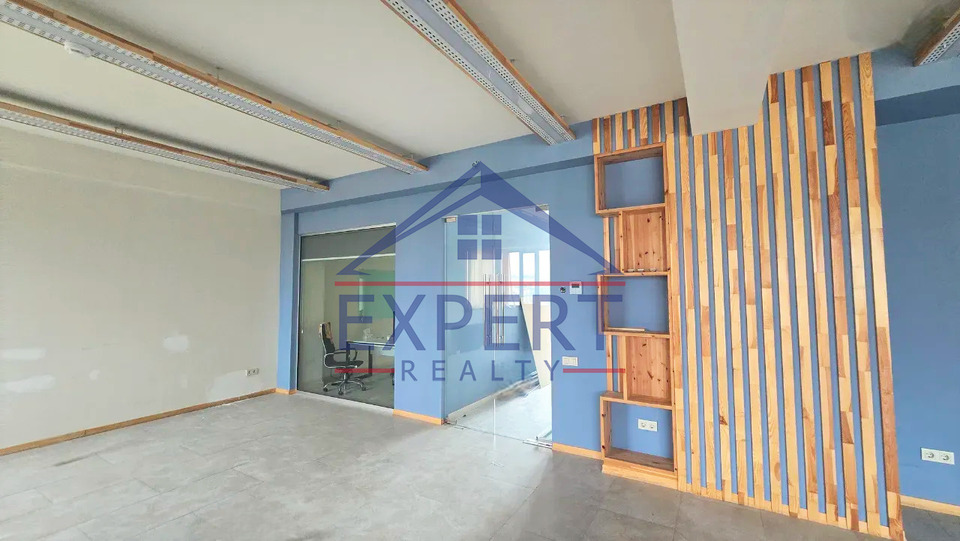 ԿԵՆՏՐՈՆ, ԾԻԾԵՌՆԱԿԱԲԵՐԴԻ ԽՃՈՒՂԻ, 140ՔՄ