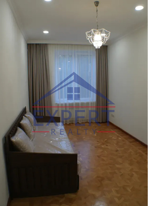 ԿԵՆՏՐՈՆ, ԱԲՈՎՅԱՆ ՓՈՂՈՑ, 3 ՍԵՆՅԱԿ