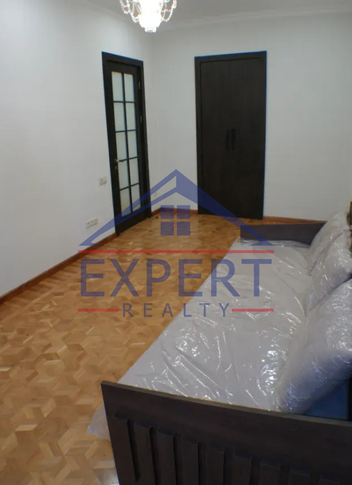 ԿԵՆՏՐՈՆ, ԱԲՈՎՅԱՆ ՓՈՂՈՑ, 3 ՍԵՆՅԱԿ