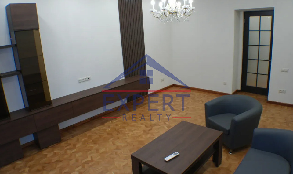 ԿԵՆՏՐՈՆ, ԱԲՈՎՅԱՆ ՓՈՂՈՑ, 3 ՍԵՆՅԱԿ