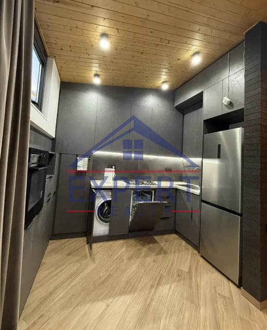 ԿԵՆՏՐՈՆ, ԿՈՂԲԱՑՈՒ ՓՈՂՈՑ, 3 ՍԵՆՅԱԿ