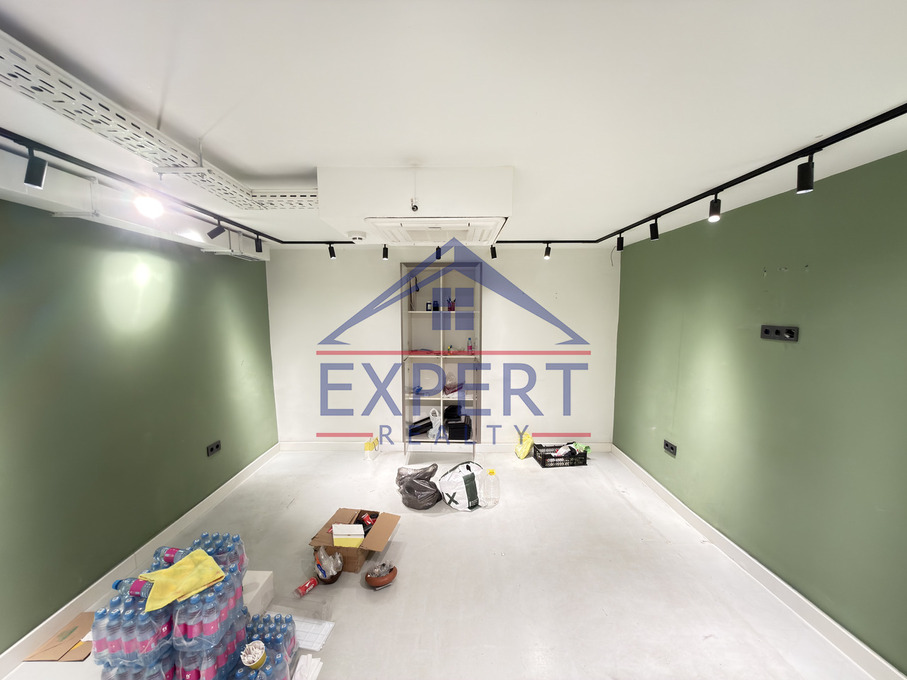 ԿԵՆՏՐՈՆ, ՊԱՐՈՆՅԱՆ ՓՈՂՈՑ, 200ՔՄ