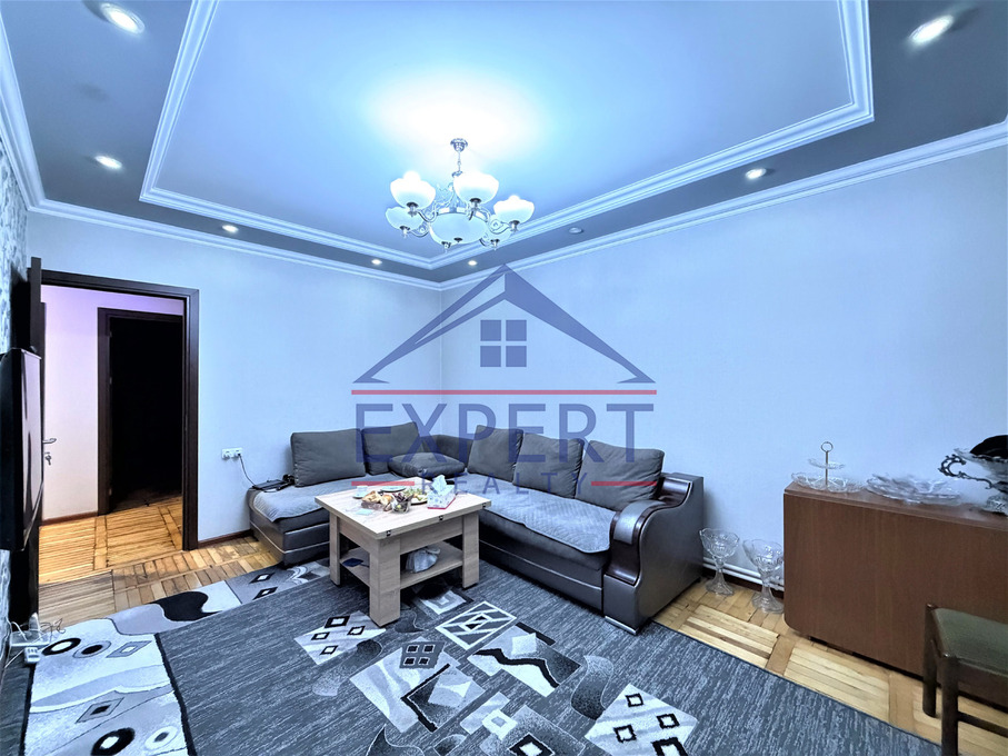 ԷՐԵԲՈՒՆԻ, ՆՈՐ ԱՐԵՇ, 4 ՍԵՆՅԱԿ