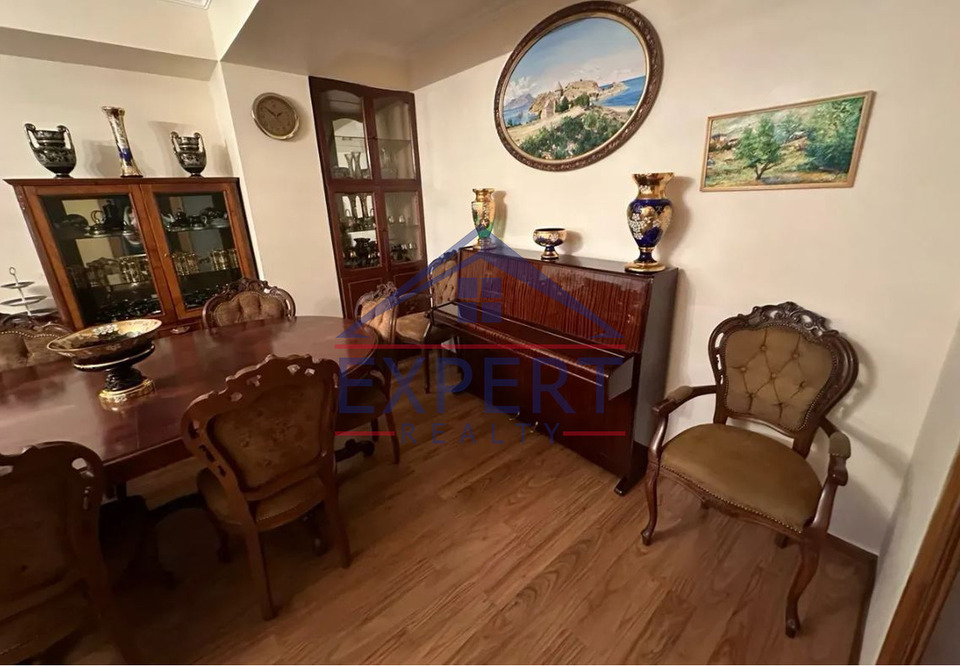 ԱՐԱԲԿԻՐ, ԱԶԱՏՈՒԹՅԱՆ ՓՈՂՈՑ  4 ՍԵՆՅԱԿ