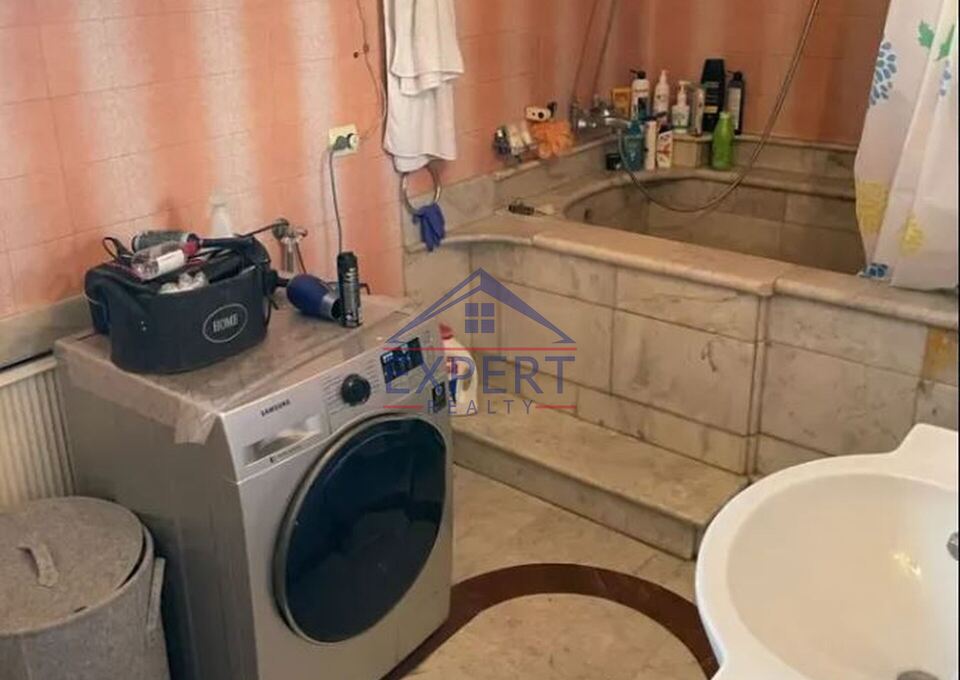 ԱՐԱԲԿԻՐ, ՎԱՀՐԱՄ ՓԱՓԱԶՅԱՆ ՓՈՂՈՑ, 2 ՀԱՐԿԱՆԻ ԱՌԱՆՁՆԱՏՈՒՆ