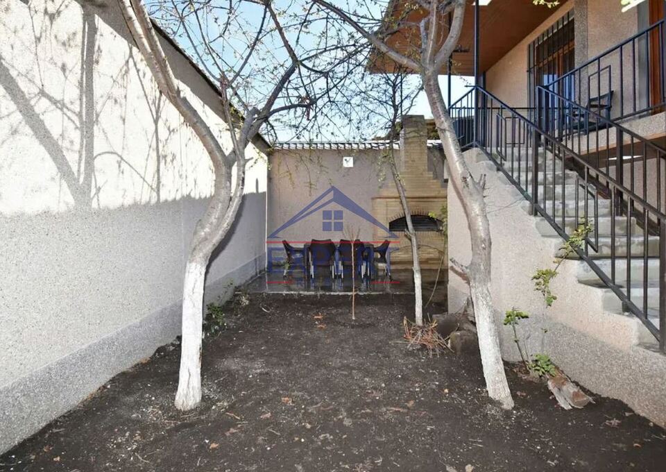 ԴԱՎԹԱՇԵՆ, ՍԱՍՆԱ ԾՌԵՐԻ ՓՈՂՈՑ, 3 ՀԱՐԿԱՆԻ ՔԱՐԵ ՏՈՒՆ