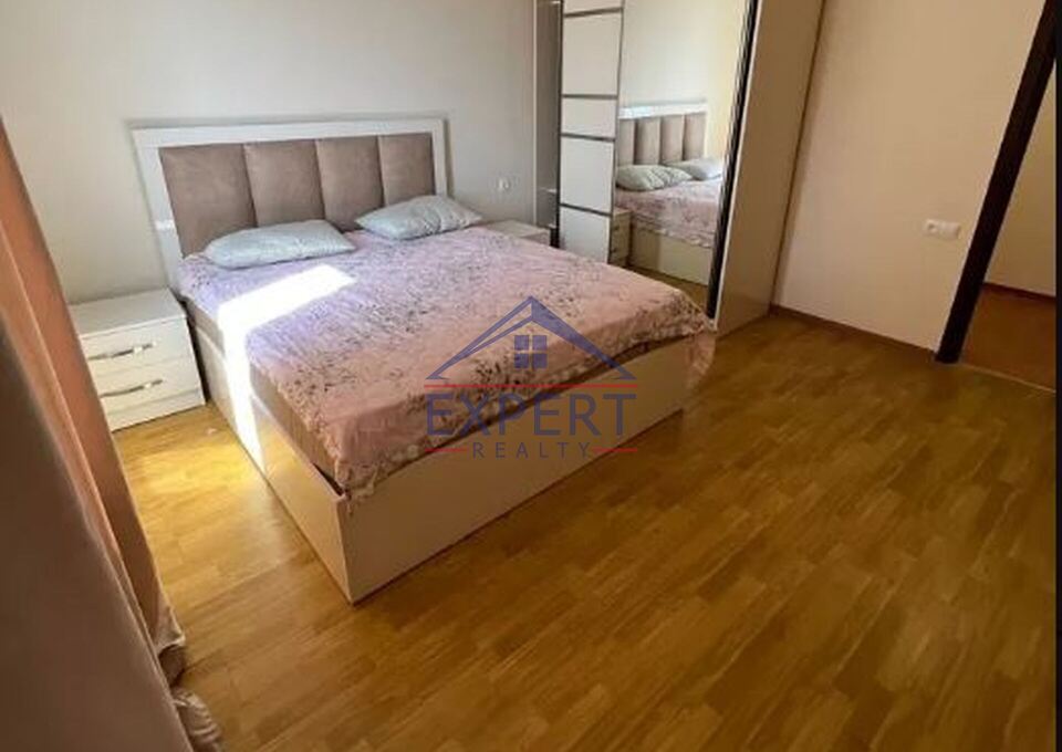 ԱՋԱՓՆՅԱԿ , ՇԻՆԱՐԱՐՆԵՐԻ ՓՈՂՈՑ, 2 ՍԵՆՅԱԿ