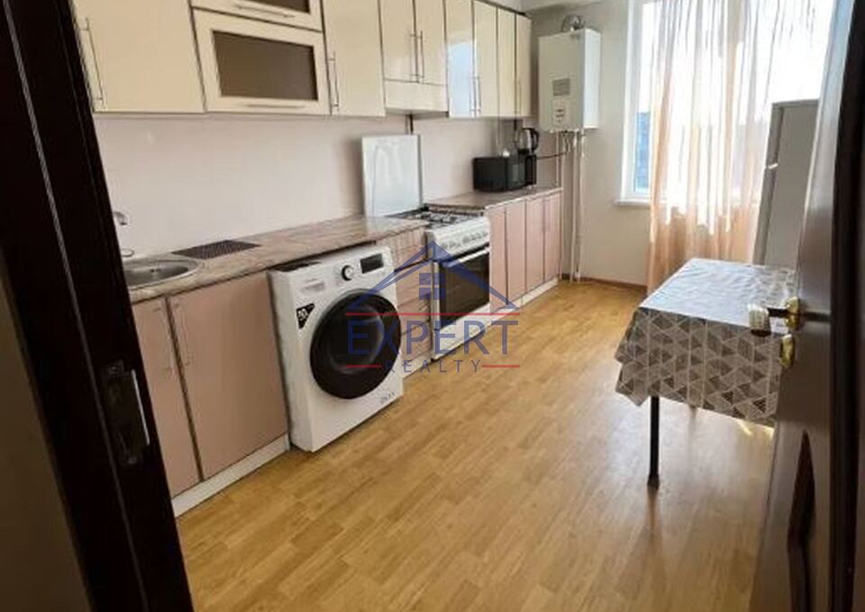 ԱՋԱՓՆՅԱԿ , ՇԻՆԱՐԱՐՆԵՐԻ ՓՈՂՈՑ, 2 ՍԵՆՅԱԿ