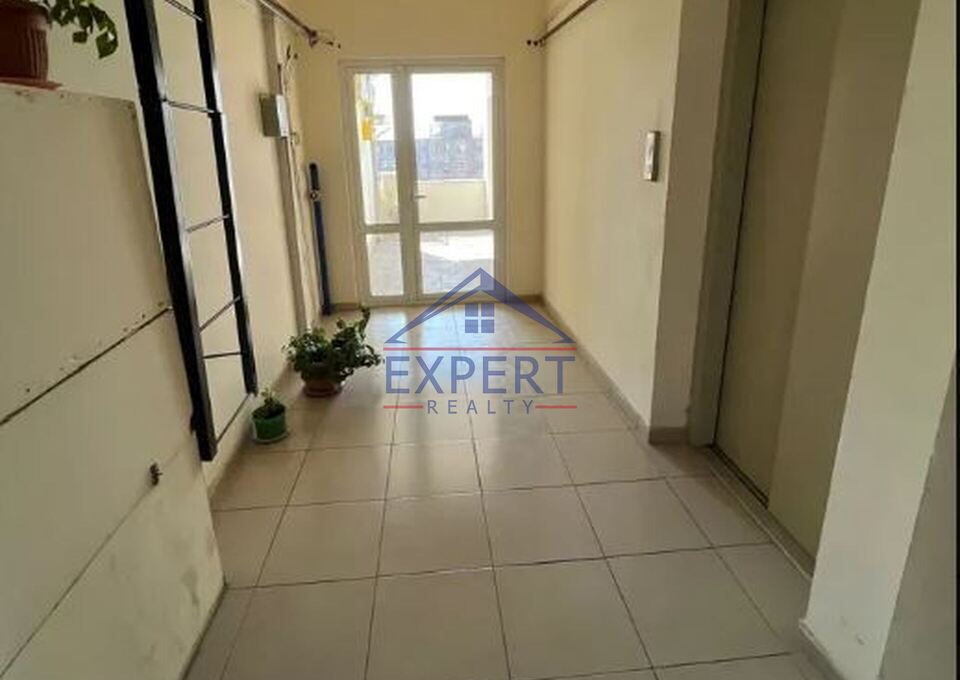 ԱՋԱՓՆՅԱԿ , ՇԻՆԱՐԱՐՆԵՐԻ ՓՈՂՈՑ, 2 ՍԵՆՅԱԿ