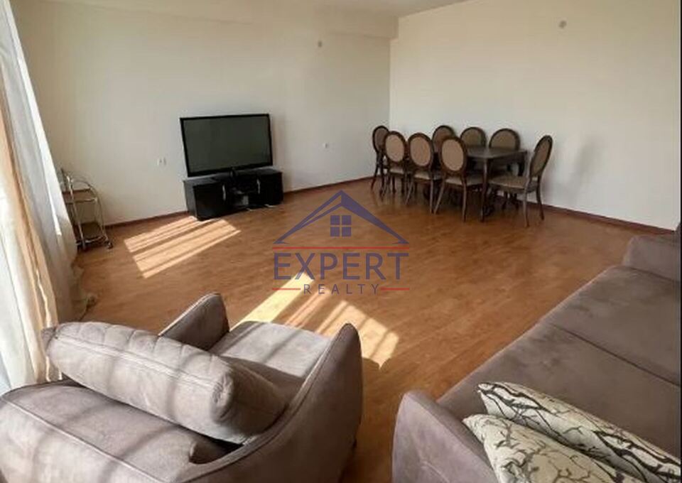 ԱՋԱՓՆՅԱԿ , ՇԻՆԱՐԱՐՆԵՐԻ ՓՈՂՈՑ, 2 ՍԵՆՅԱԿ