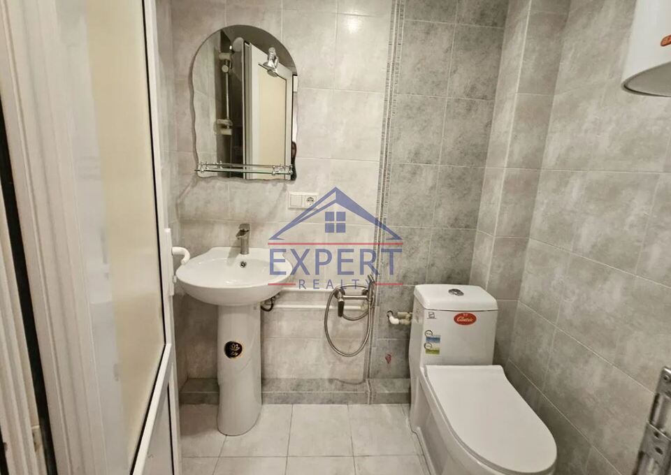 ԱՐԱԲԿԻՐ, ՓԱՓԱԶՅԱՆ ՓՈՂՈՑ, 1 ՍԵՆՅԱԿ