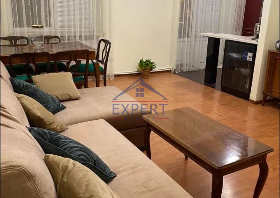 ԱՐԱԲԿԻՐ, ԿՈՄԻՏԱՍԻ ՊՈՂՈՏԱ, 1 ՍԵՆՅԱԿ