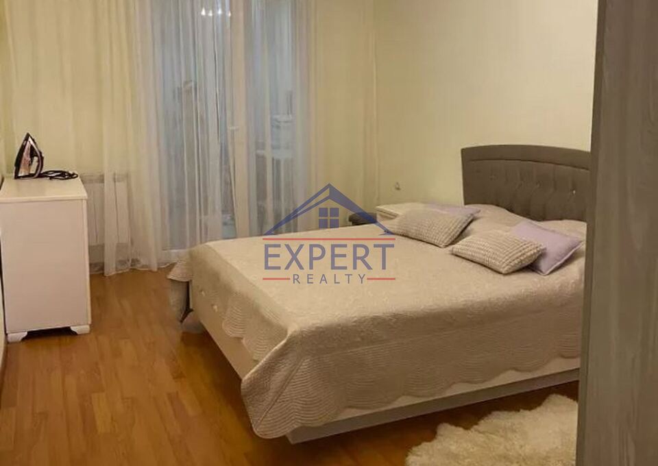 ԱՐԱԲԿԻՐ, ԿՈՄԻՏԱՍԻ ՊՈՂՈՏԱ, 1 ՍԵՆՅԱԿ