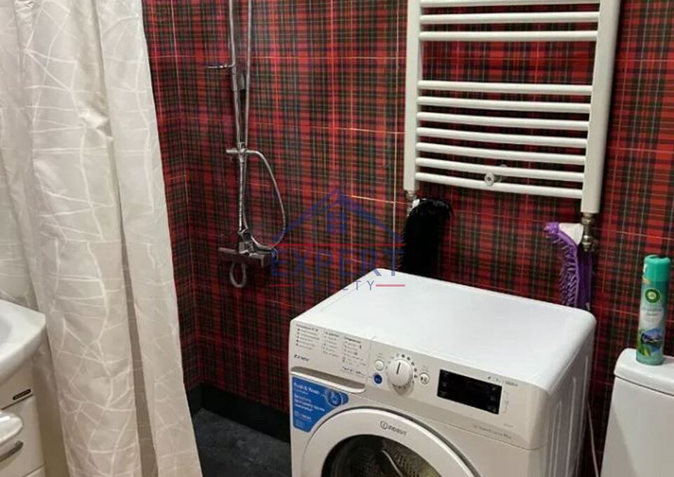 ԱՐԱԲԿԻՐ, ԿՈՄԻՏԱՍԻ ՊՈՂՈՏԱ, 1 ՍԵՆՅԱԿ