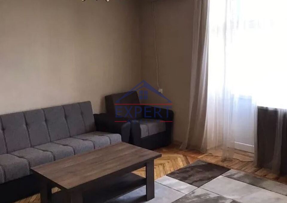 ԱՐԱԲԿԻՐ, ԿՈՄԻՏԱՍԻ ՊՈՂՈՏԱ, 1 ՍԵՆՅԱԿ