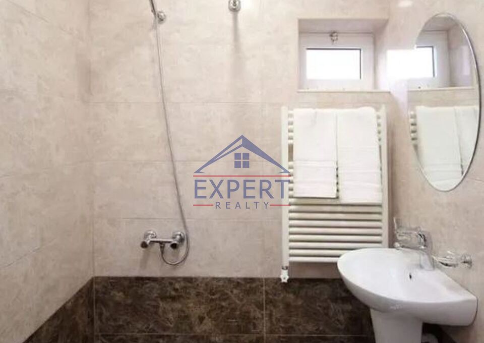 ԿԵՆՏՐՈՆ,ԶԱՔՅԱՆ ՓՈՂՈՑ  3 ՍԵՆՅԱԿ