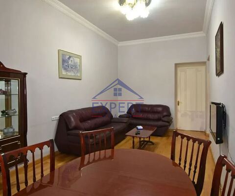 ԿԵՆՏՐՈՆ, ՏՊԱԳՐԻՉՆԵՐԻ ՓՈՂՈՑ, 3 ՍԵՆՅԱԿ