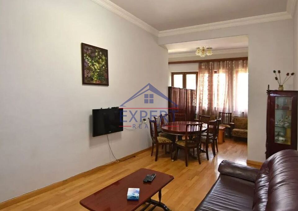 ԿԵՆՏՐՈՆ, ՏՊԱԳՐԻՉՆԵՐԻ ՓՈՂՈՑ, 3 ՍԵՆՅԱԿ