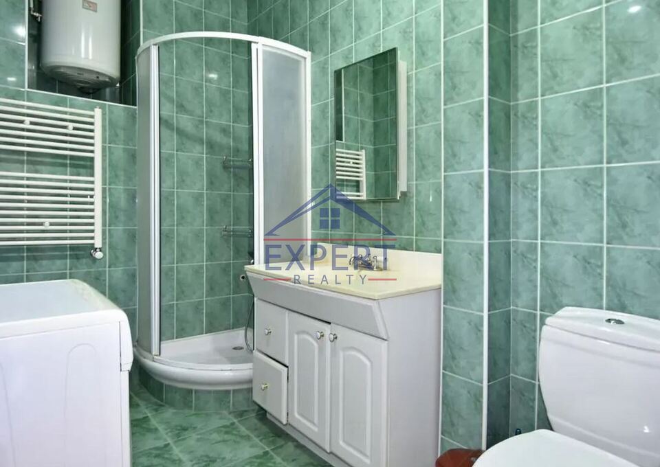 ԿԵՆՏՐՈՆ, ՏՊԱԳՐԻՉՆԵՐԻ ՓՈՂՈՑ, 3 ՍԵՆՅԱԿ