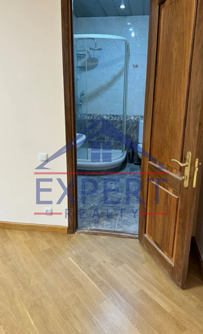 ԱՐԱԲԿԻՐ, ԿՈՄԻՏԱՍԻ ՊՈՂՈՏԱ, 3 ՍԵՆՅԱԿ