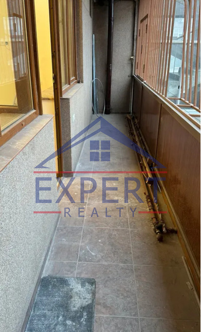 ԱՐԱԲԿԻՐ, ԿՈՄԻՏԱՍԻ ՊՈՂՈՏԱ, 3 ՍԵՆՅԱԿ