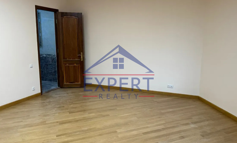 ԱՐԱԲԿԻՐ, ԿՈՄԻՏԱՍԻ ՊՈՂՈՏԱ, 3 ՍԵՆՅԱԿ