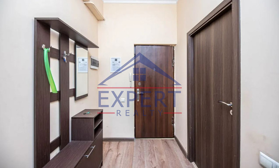 ԿԵՆՏՐՈՆ, ԱՐԳԻՇՏԻ ՓՈՂՈՑ , 3 ՍԵՆՅԱԿ