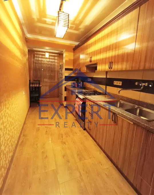 ՔԱՆԱՔԵՌ ԶԵՅԹՈՒՆ, ԴՐՈՅԻ ՓՈՂՈՑ, 3 ՍԵՆՅԱԿ