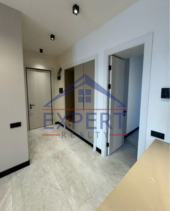 ԿԵՆՏՐՈՆ, ՏԻԳՐԱՆ ՄԵԾ, 2 ՍԵՆՅԱԿ