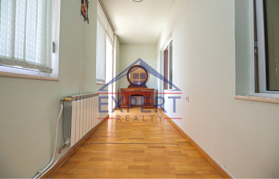 ՔԱՆԱՔԵՌ-ԶԵՅԹՈՒՆ, ԱՀԱՐՈՆՅԱՆ ՓՈՂՈՑ, 3 ՍԵՆՅԱԿ