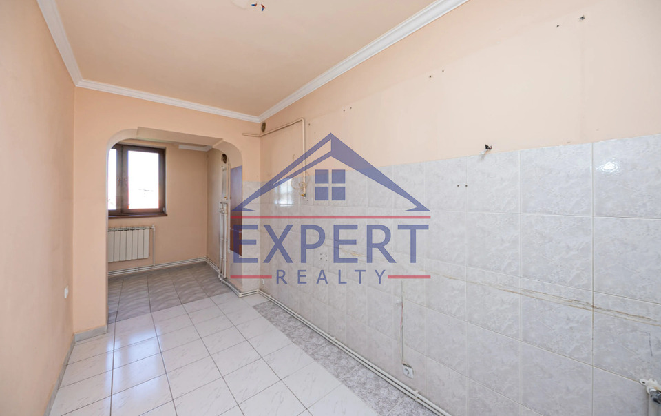 ՔԱՆԱՔԵՌ-ԶԵՅԹՈՒՆ, ԱՀԱՐՈՆՅԱՆ ՓՈՂՈՑ, 3 ՍԵՆՅԱԿ