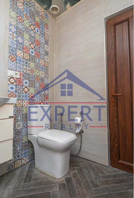 ՔԱՆԱՔԵՌ-ԶԵՅԹՈՒՆ, ԱՀԱՐՈՆՅԱՆ ՓՈՂՈՑ, 3 ՍԵՆՅԱԿ