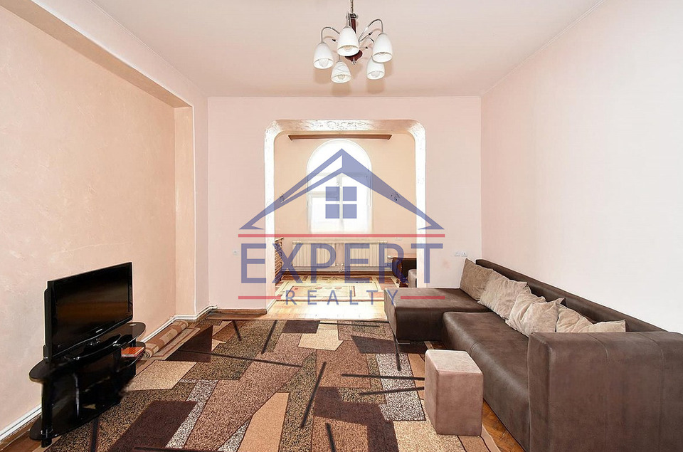 ԿԵՆՏՐՈՆ, ԱՂԱՅԱՆ ՓՈՂՈՑ, 3 ՍԵՆՅԱԿ