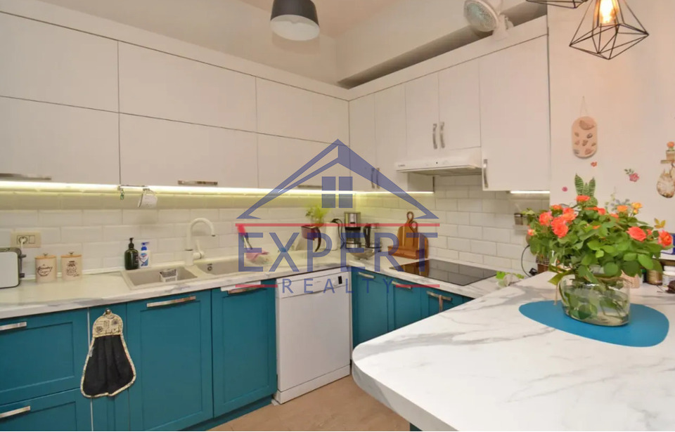 ԿԵՆՏՐՈՆ, ԼԵՈ ՓՈՂՈՑ, 3 ՍԵՆՅԱԿ