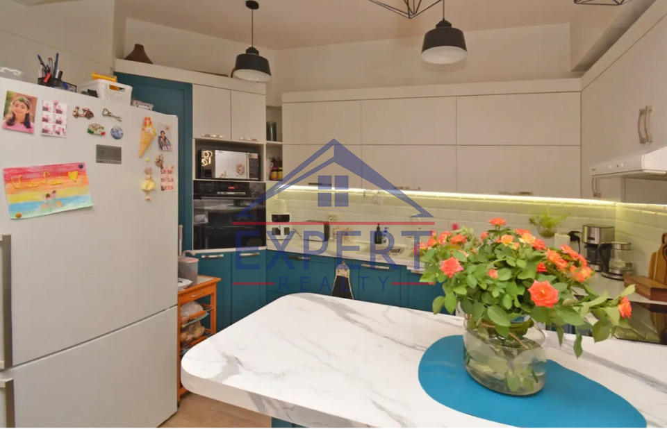 ԿԵՆՏՐՈՆ, ԼԵՈ ՓՈՂՈՑ, 3 ՍԵՆՅԱԿ