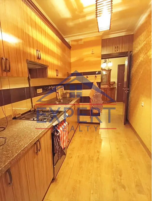 ՔԱՆԱՔԵՌ ԶԵՅԹՈՒՆ, ԴՐՈՅԻ ՓՈՂՈՑ, 3 ՍԵՆՅԱԿ