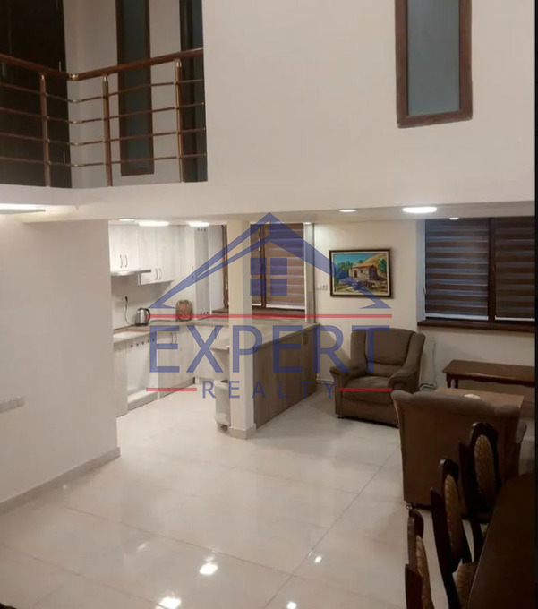 ԱՐԱԲԿԻՐ ԿՈՄԻՏԱՍ, 4 ՍԵՆՅԱԿ