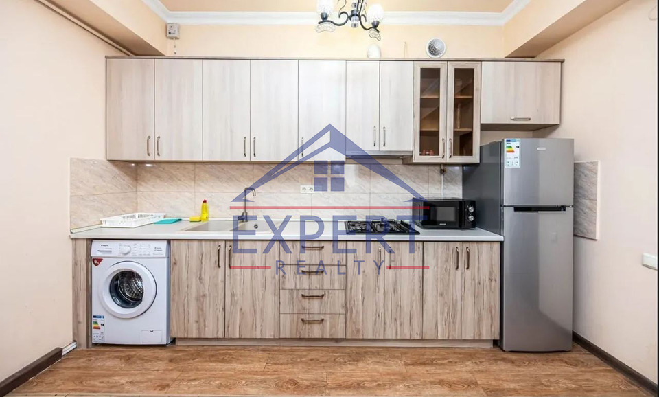 ԿԵՆՏՐՈՆ, ԱՐԳԻՇՏԻ ՓՈՂՈՑ , 3 ՍԵՆՅԱԿ