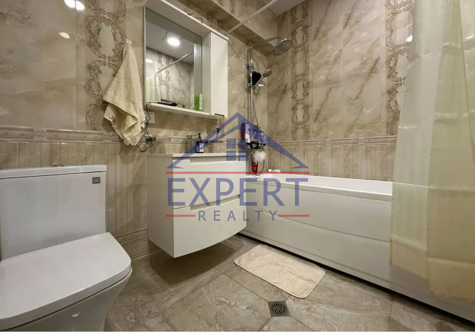 ՔԱՆԱՔԵՌ ԶԵՅԹՈՒՆ, Կ․ ՈՒԼՆԵՑԻ ՓՈՂՈՑ , 3 ՍԵՆՅԱԿ