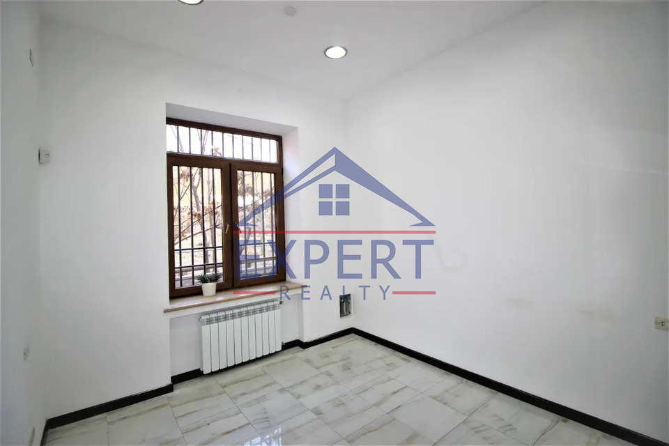 ԿԵՆՏՐՈՆ, ԱԲՈՎՅԱՆ ՓՈՂՈՑ, 65 ՔՄ․