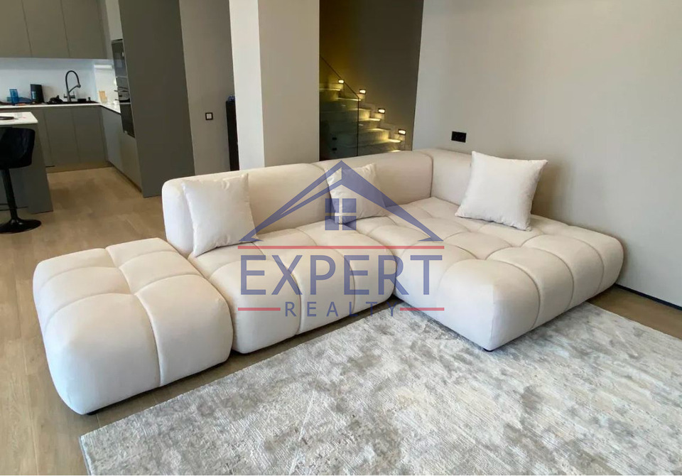 ԴԱՎԹԱՇԵՆ, ԱՂԱԲԱԲՅԱՆ ՓՈՂՈՑ, 5 ՍԵՆՅԱԿ