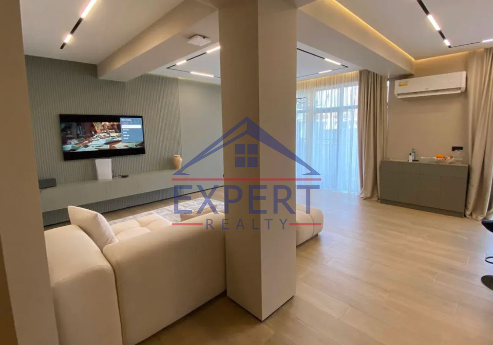 ԴԱՎԹԱՇԵՆ, ԱՂԱԲԱԲՅԱՆ ՓՈՂՈՑ, 5 ՍԵՆՅԱԿ