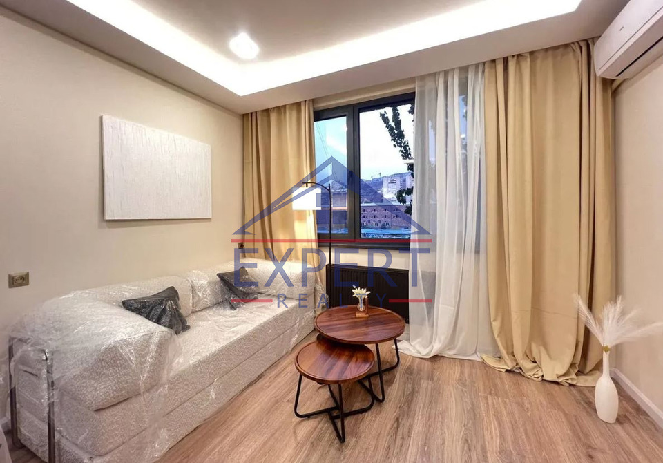 ԿԵՆՏՐՈՆ, ՎԱՐԴԱՆԱՆՑ ՓՈՂՈՑ , 2 ՍԵՆՅԱԿ