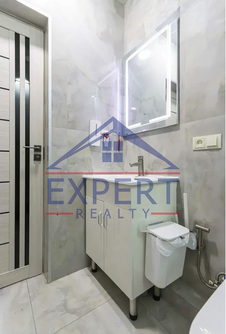 ԱՐԱԲԿԻՐ, ՎԱՀՐԱՄ ՓԱՓԱԶՅԱՆ ՓՈՂՈՑ, 2 ՍԵՆՅԱԿ