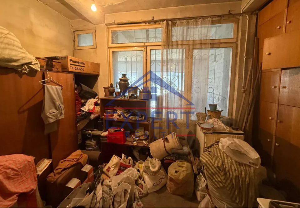 ԿԵՆՏՐՈՆ, ԱՎԱԳ ՊԵՏՐՈՅԱՆ ՓՈՂՈՑ, 3 ՍԵՆՅԱԿ